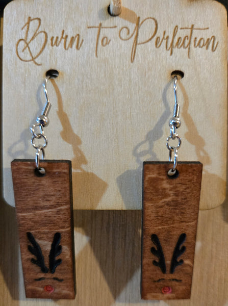 🦌 Reindeer Bar Earrings — Laser-Engraved Wooden Holiday Style